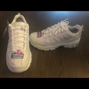 Skechers D’Lites women shoe